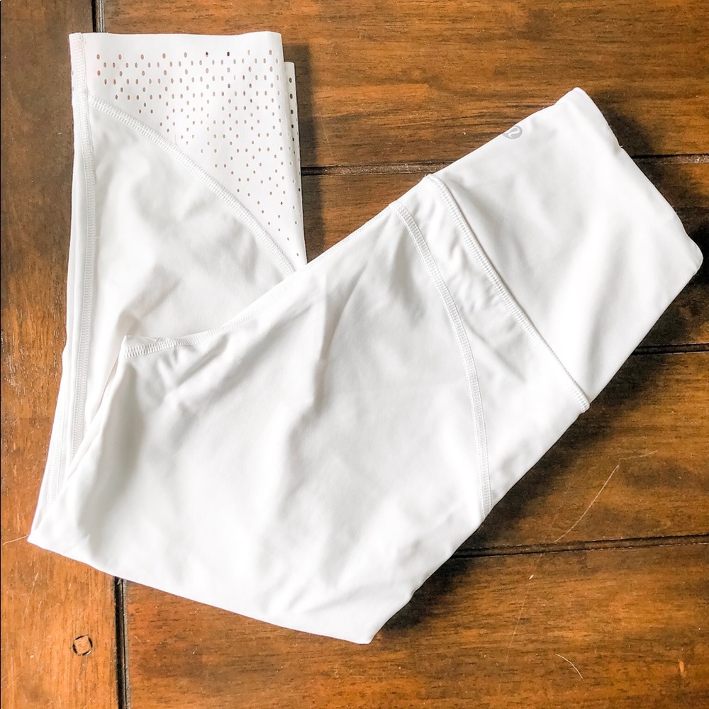 LuLuLemon Capri Leggings Size 8